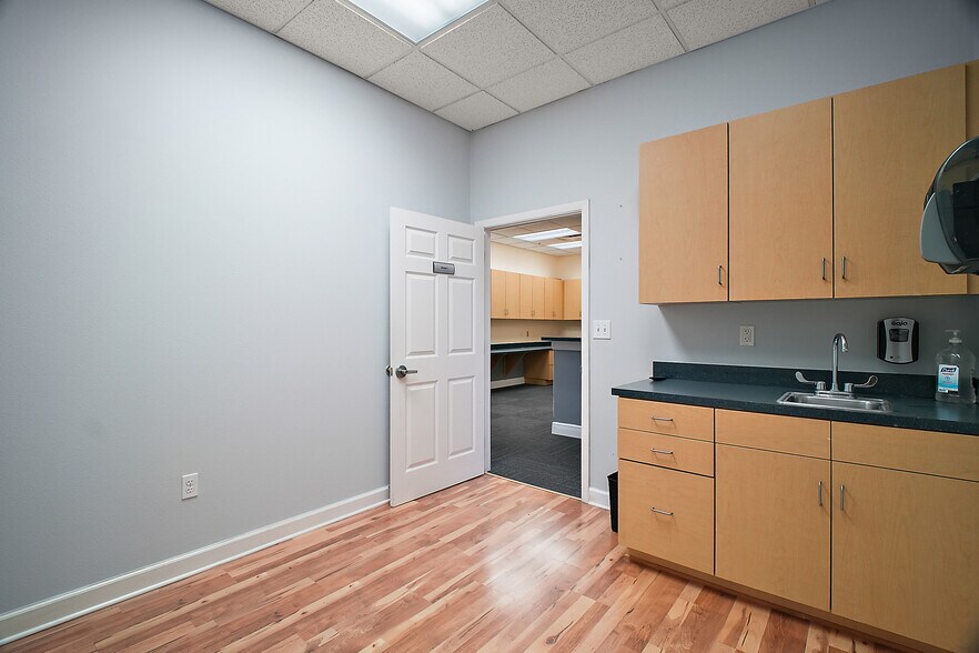 More Photos Of 4120 Corley Island Rd, Leesburg Unknown For Lease