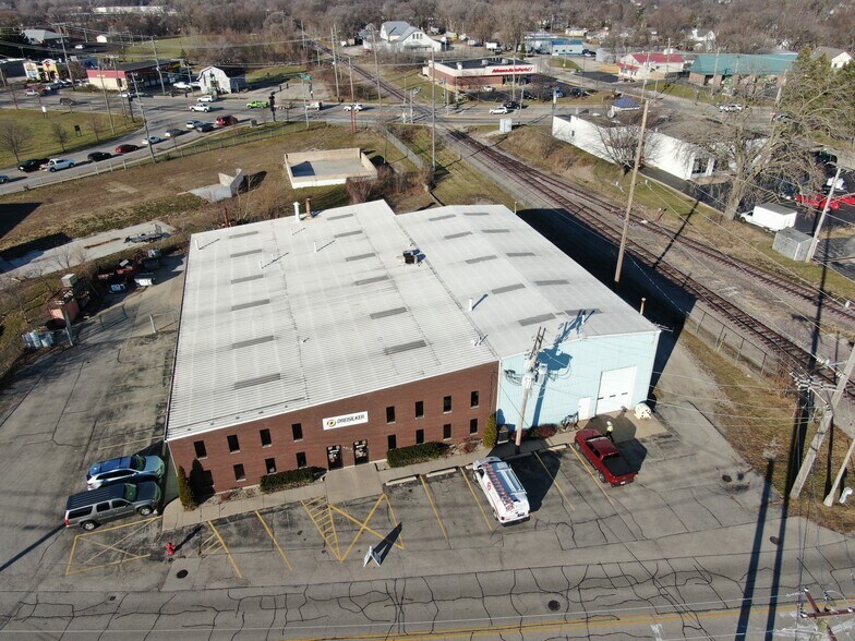 More Photos Of 4012 Main St, Mchenry Warehouse For Sale