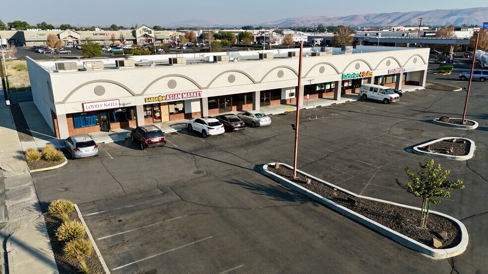Primary Photo Of 1731 S 1st St, Yakima General Retail For Sale