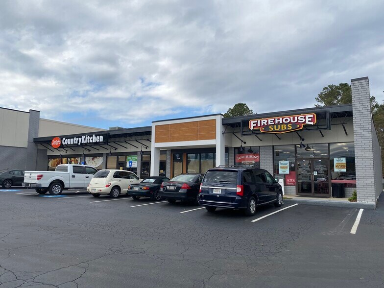 More Photos Of 2731 Sandy Plains Rd, Marietta Unknown For Lease