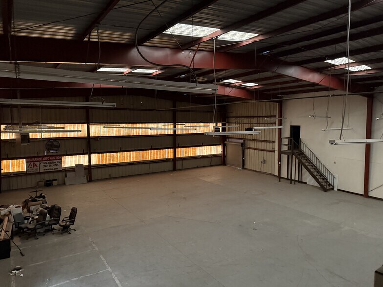 More Photos Of 1239 N Boulder Hwy, Henderson Auto Salvage Facility For Lease