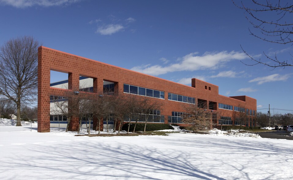 More Photos Of 100 Dey Pl, Edison Office For Sale
