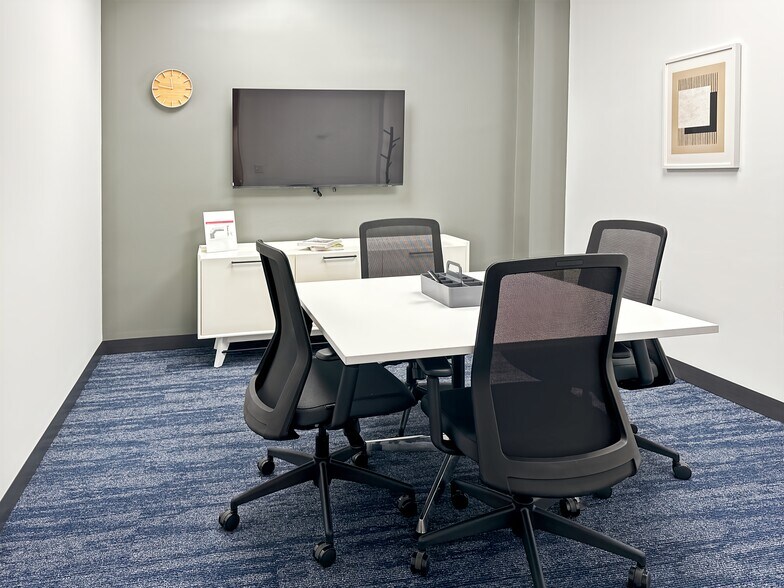 More Photos Of 604 Courtland St, Orlando Coworking Space