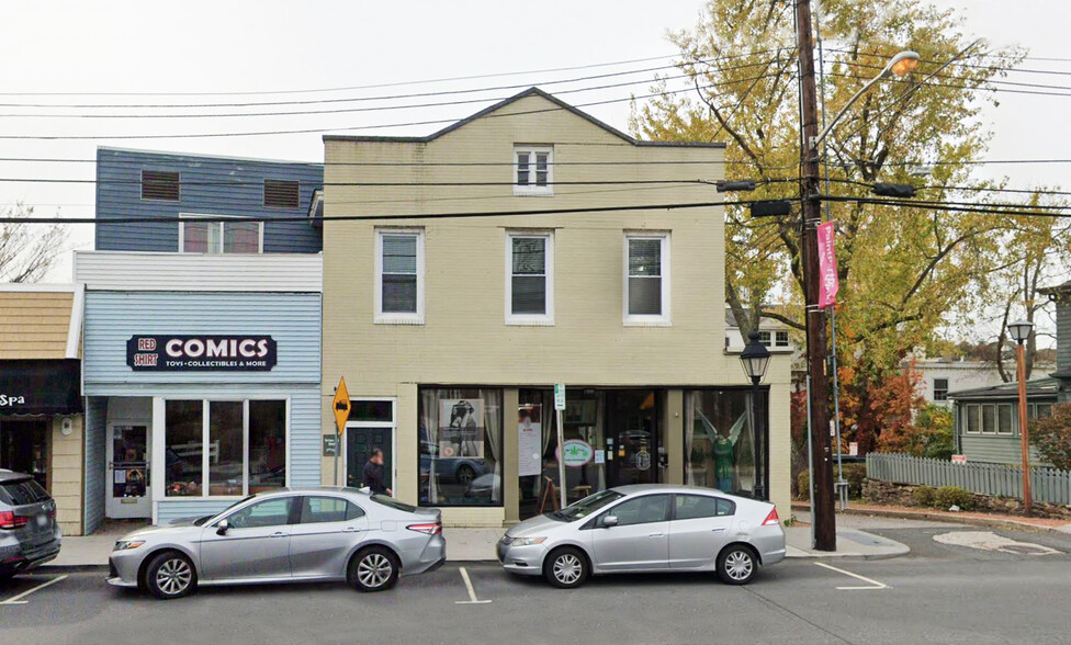 Primary Photo Of 320 Main St, Port Jefferson Storefront Retail Office For Lease