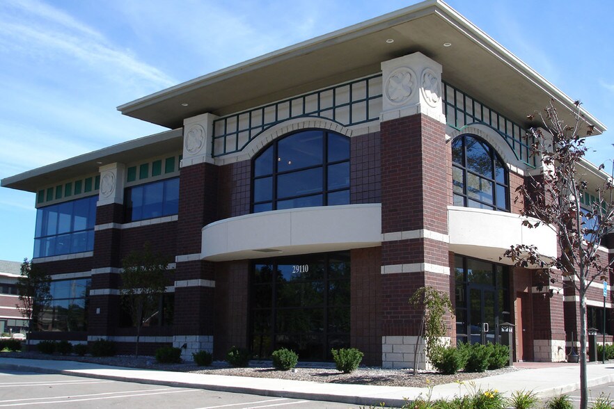 More Photos Of 29110 Inkster Rd, Southfield Office For Lease