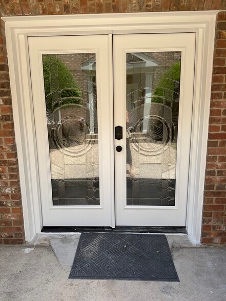 More Photos Of 17768 Preston Rd, Dallas Office For Lease