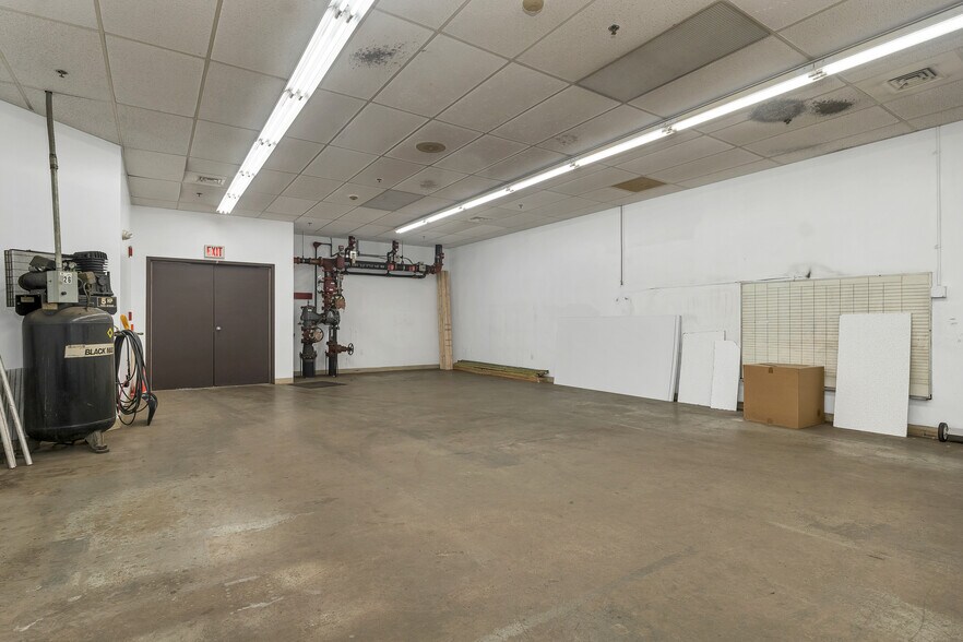 More Photos Of 200 Tilton Rd, Northfield Distribution For Lease