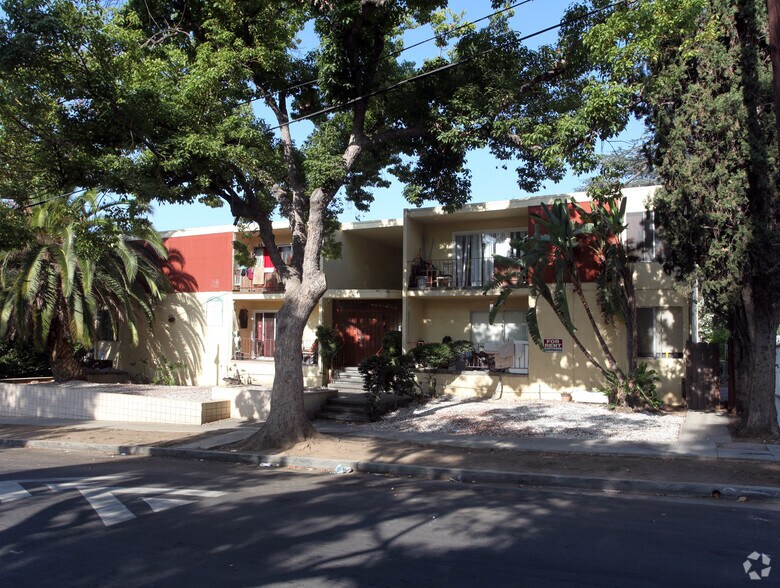 More Photos Of 1303 N Summit Ave, Pasadena Apartments For Sale
