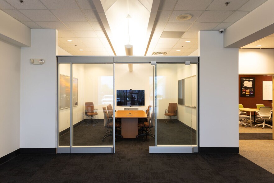 More Photos Of 6240 W 54th Ave, Arvada Research And Development For Lease