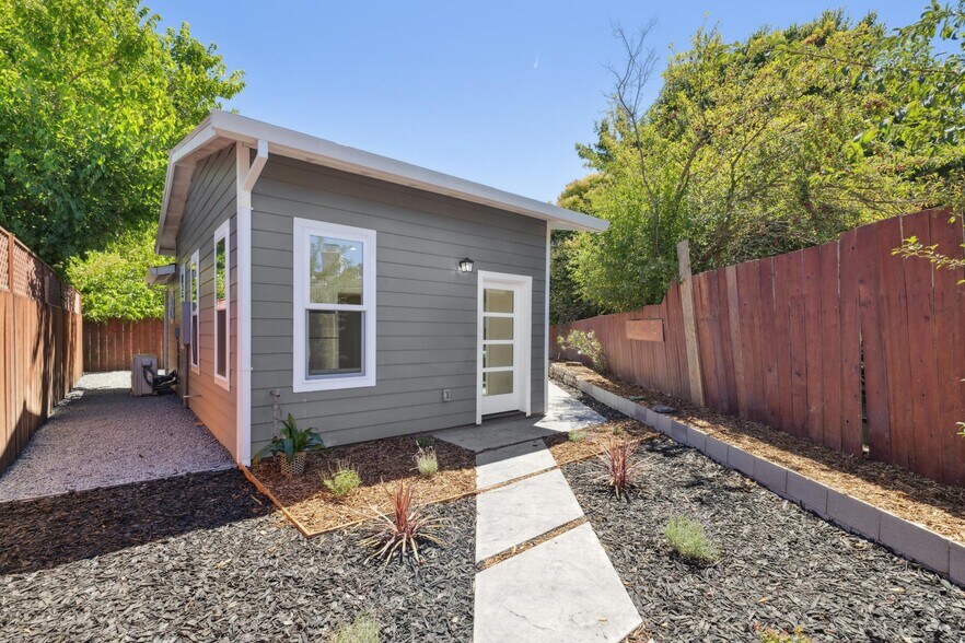 More Photos Of 846 Wilmac Ave, Novato Apartments For Sale
