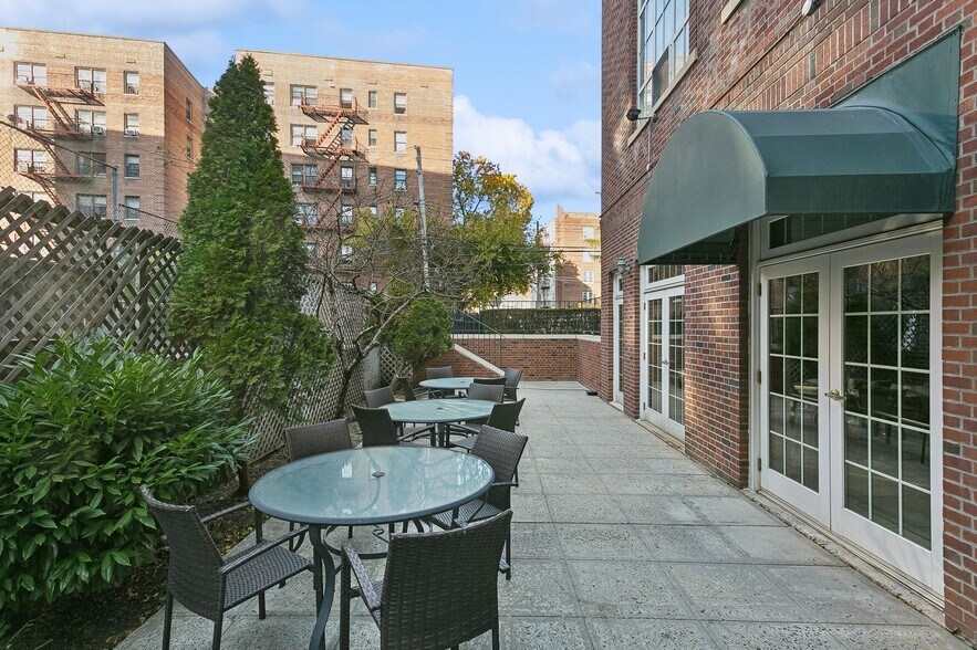 More Photos Of 3 Lehman Ter, Yonkers Congregate Senior Housing For Sale