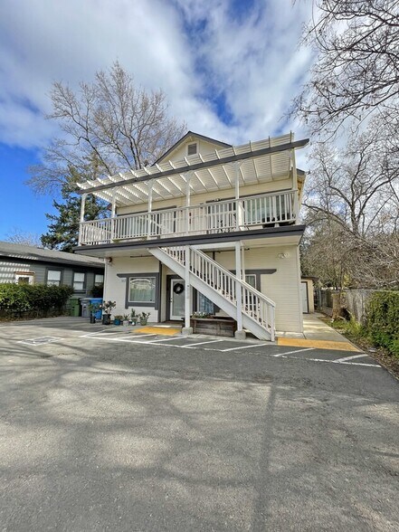 Primary Photo Of 17505 Sonoma Hwy, Sonoma Apartments For Sale