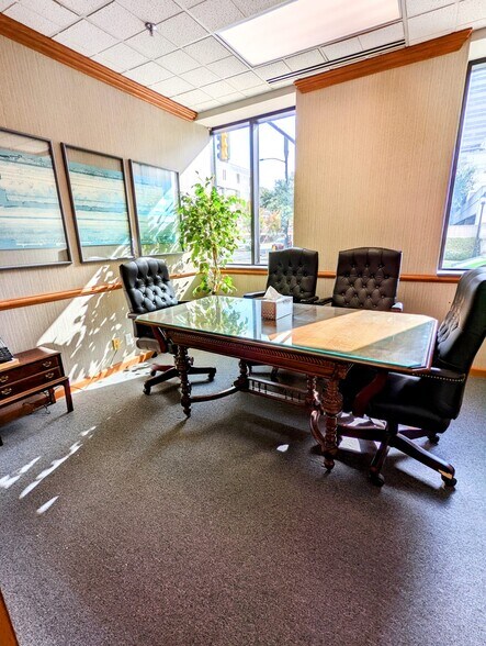 More Photos Of 428 E 4th St, Charlotte Office For Sale