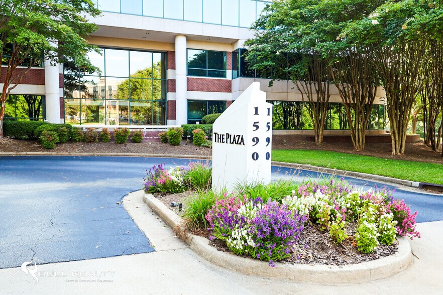 More Photos Of 1590 Adamson Pky, Morrow Office For Lease