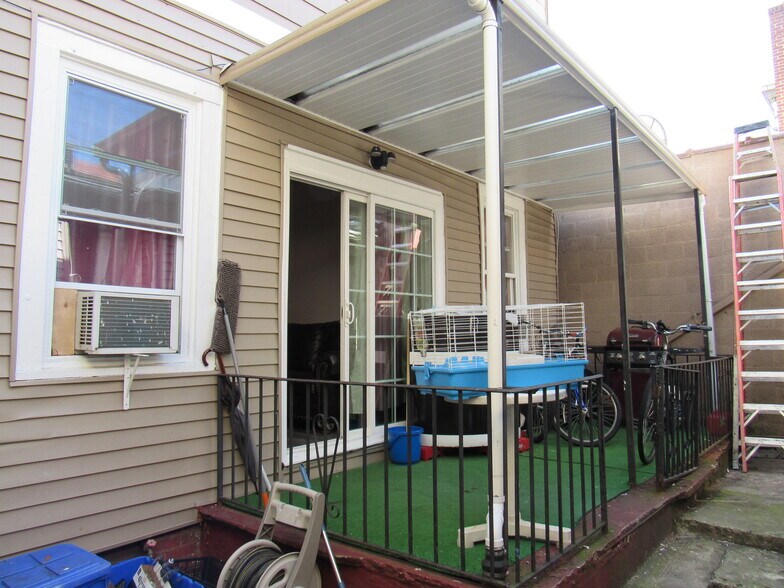 More Photos Of 5 New Main St, Haverstraw Storefront Retail Residential For Sale