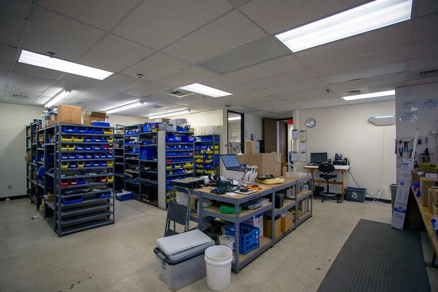 More Photos Of 10-16 Craig Rd, Acton Light Manufacturing For Lease