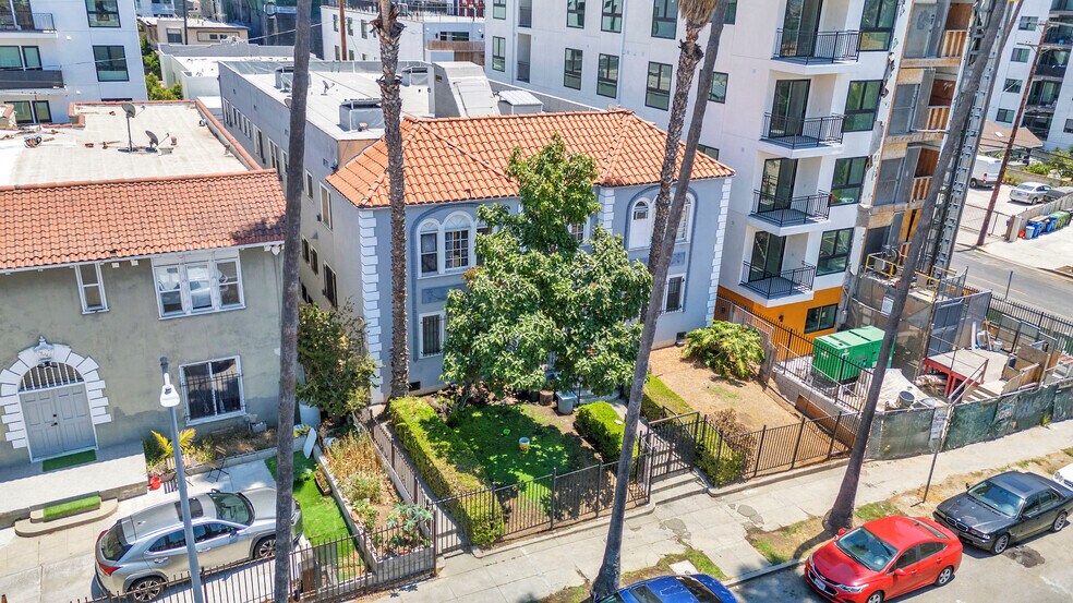 More Photos Of 932 S Mariposa Ave, Los Angeles Apartments For Sale