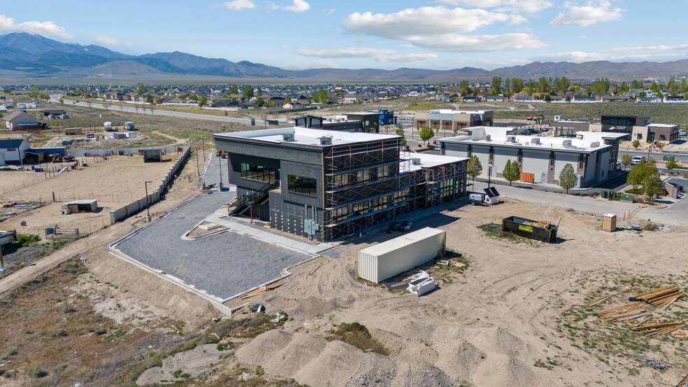 More Photos Of 1318 E Eagle Mountain Blvd, Eagle Mountain Medical For Lease