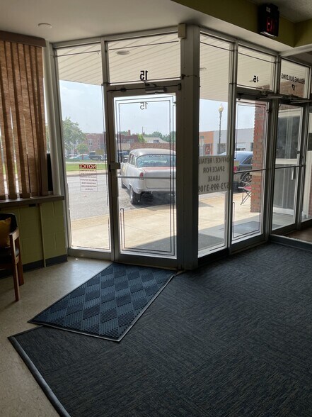 More Photos Of 15-17 S Oak St, Union Medical For Sale