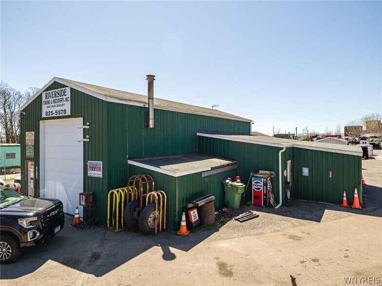 More Photos Of 620 Bailey Ave, Buffalo Auto Salvage Facility For Sale