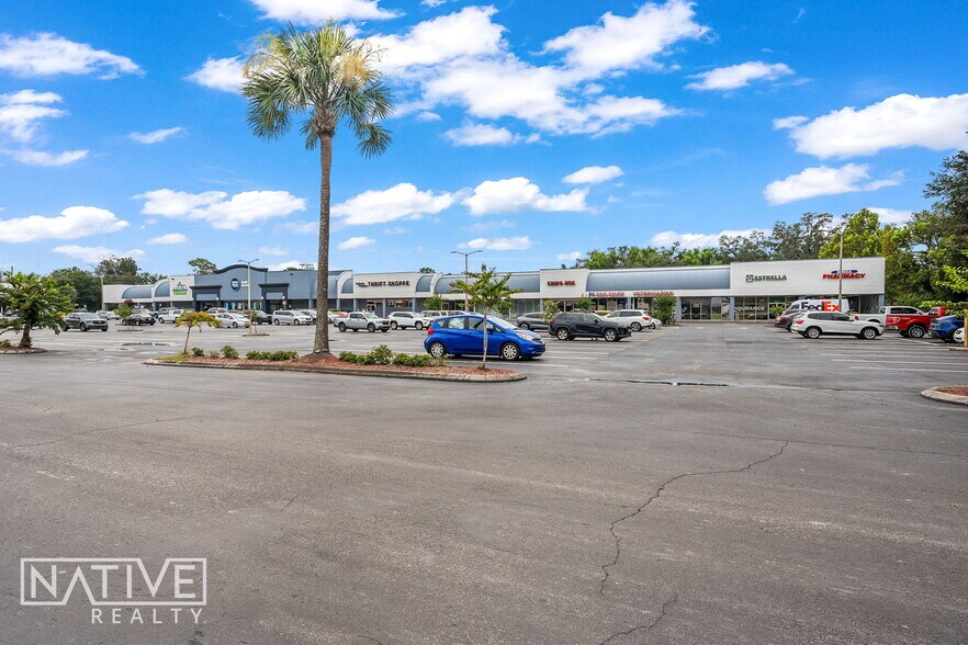 More Photos Of 36520 Pure Water Way, Zephyrhills General Retail For Lease