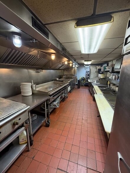 More Photos Of 17308 Susquehanna Trl, New Freedom Restaurant For Sale