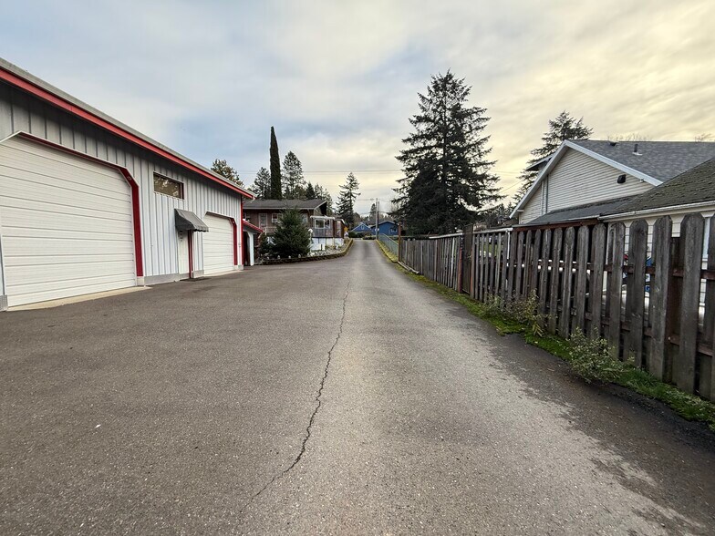 More Photos Of 3935 NE Everett St, Camas Specialty For Sale