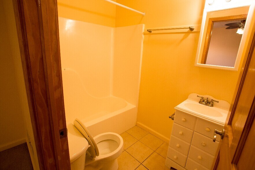 More Photos Of 1389 University Ave, Morgantown Apartments For Sale