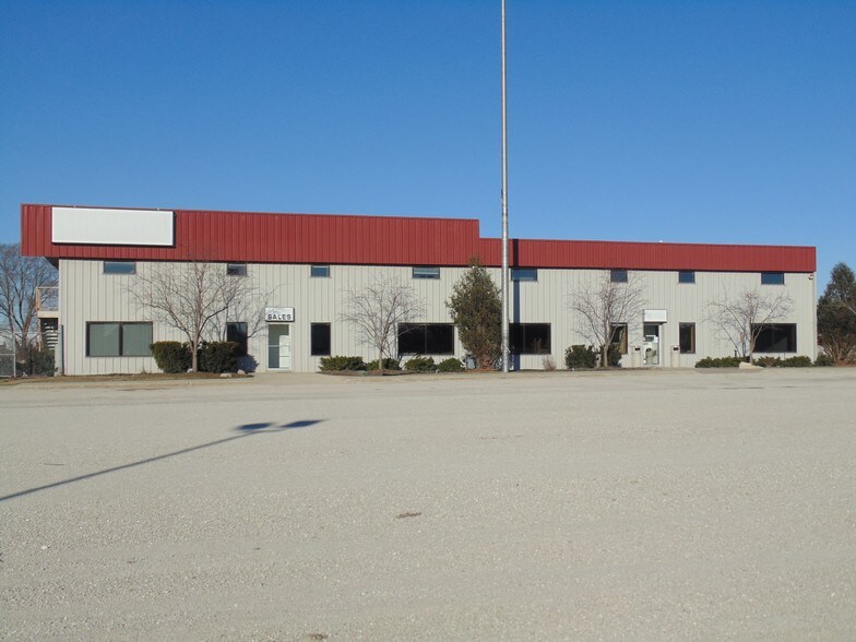 Primary Photo Of 3845 S 27th St, Franksville Service For Lease