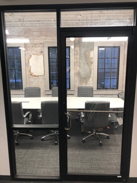 More Photos Of 60 St Francis St, Mobile Coworking Space