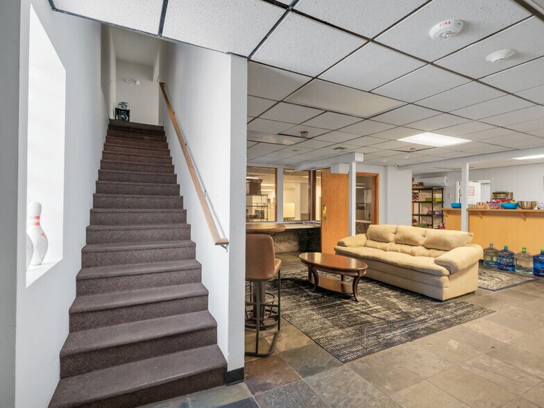 More Photos Of 2290 E Route 66, Flagstaff Office For Sale