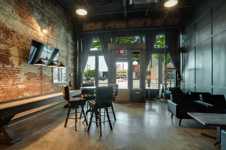 More Photos Of 809 Ohio Ave, Wichita Falls Bar For Sale