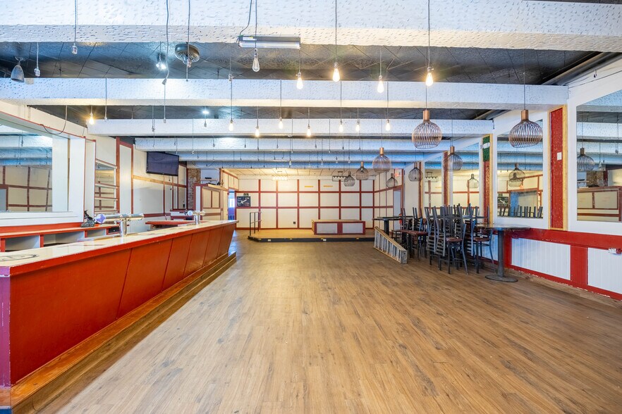 More Photos Of 19 Merrimack St, Lowell Restaurant For Sale