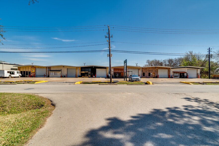 Primary Photo Of 3510 Bolin Rd, Houston Warehouse For Lease