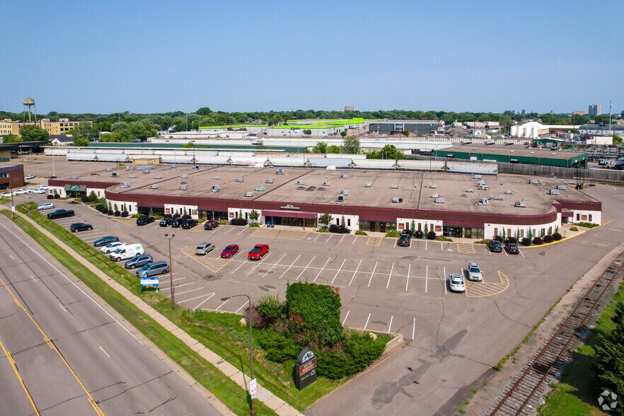 More Photos Of 652-684 Transfer Rd, Saint Paul Light Manufacturing For Lease