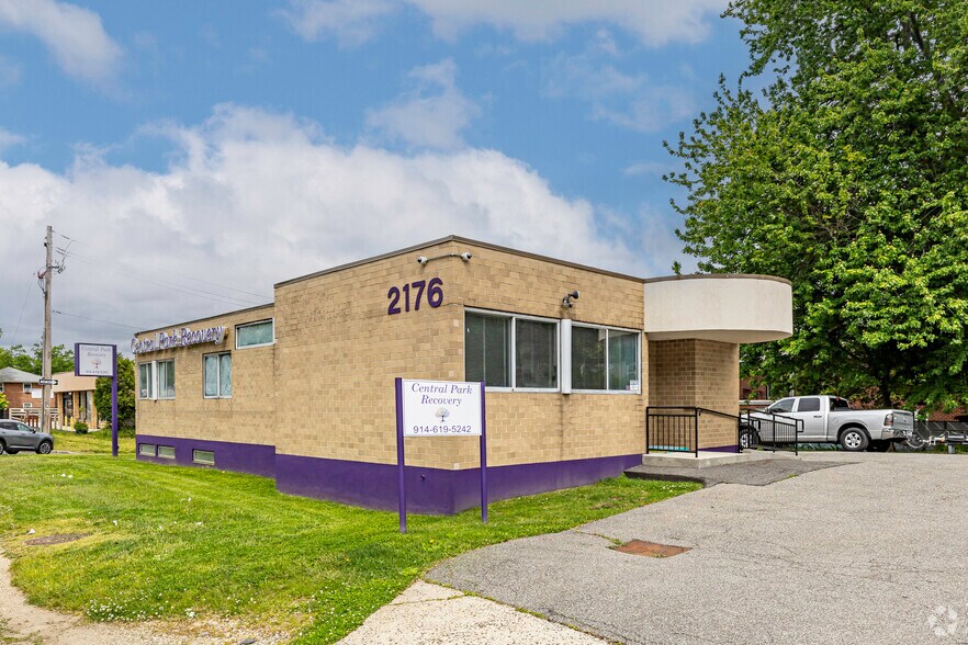 More Photos Of 2176 Central Park Ave, Yonkers Medical For Sale