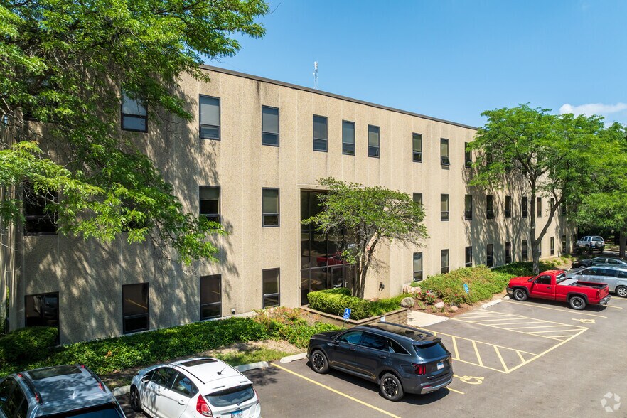 Primary Photo Of 1250 S Grove Ave, Barrington Office For Lease