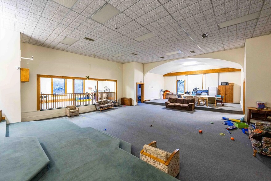 More Photos Of 1601 Central Ave, Great Falls Religious Facility For Sale