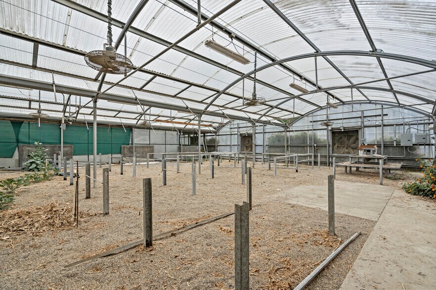 More Photos Of 48600 Via Vaquero, Temecula Industrial For Lease