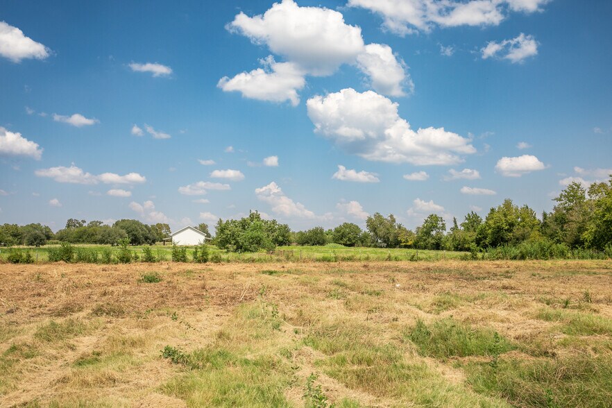 More Photos Of 30 Red Tip Ln, Brenham Land For Sale