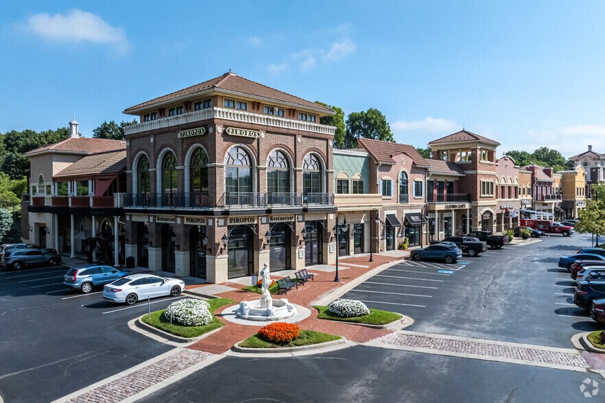 More Photos Of 169 Hwy @ NW Briarcliff Pky, Kansas City Unknown For Lease