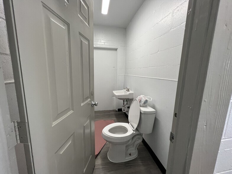 3059 Deans Bridge Rd, Augusta, GA 30906 General Retail For Sale