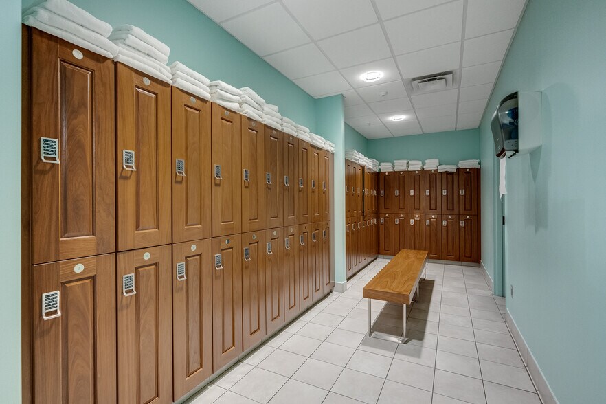 More Photos Of 1050 Satcom Ln, Melbourne Office For Sale