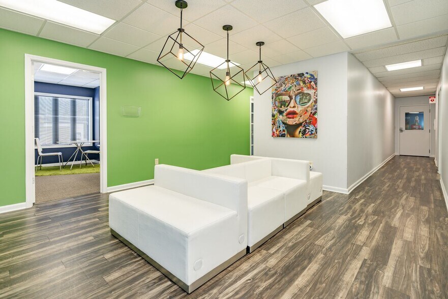More Photos Of 821 Mt Tabor Rd, New Albany Office For Sale