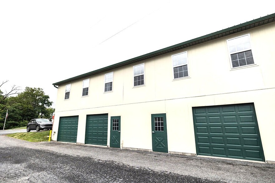 More Photos Of 1802 N Reading Rd, Stevens Unknown For Lease