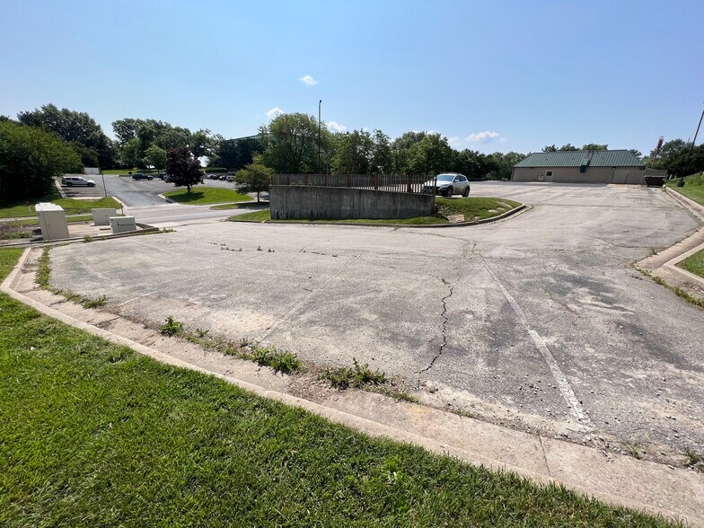 More Photos Of 4229 Frederick Ave, Saint Joseph Restaurant For Sale