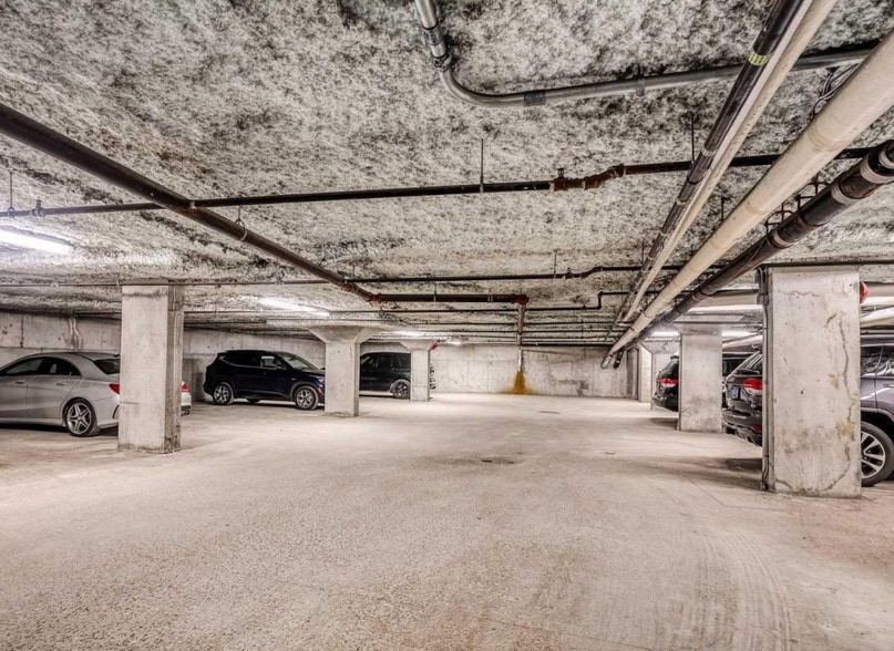 More Photos Of 1018 Finch Ave, Toronto Office For Sale