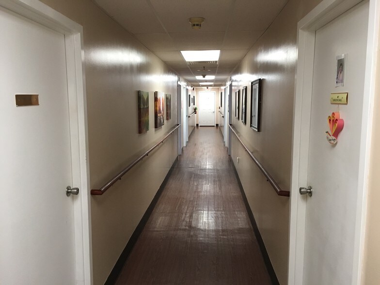 More Photos Of 1104 Old Charlotte Rd, White Bluff Assisted Living For Lease