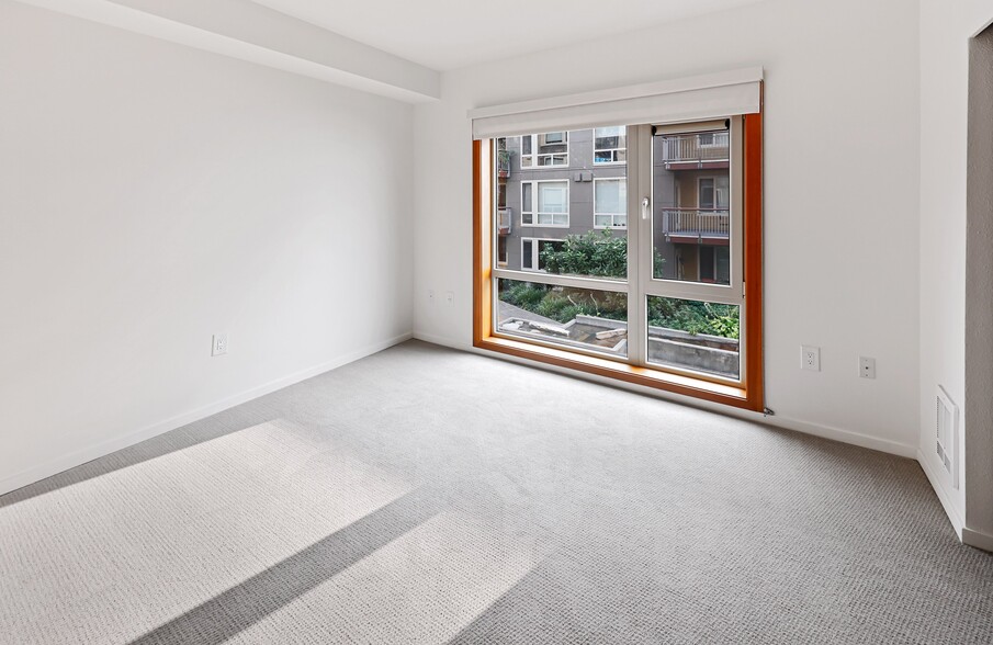 More Photos Of 1133 Lake Washington Blvd, Renton Apartments For Lease