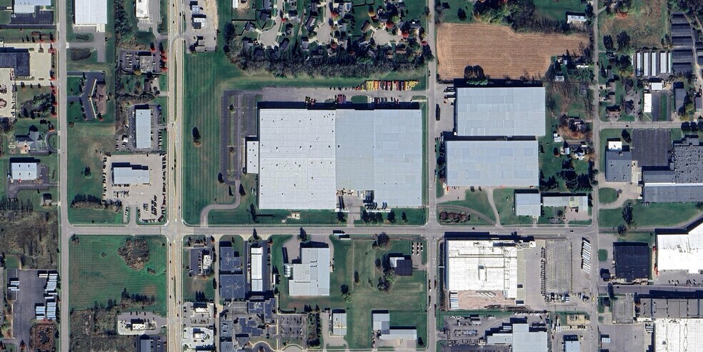 More Photos Of 1300 Sauk Ave, Baraboo Manufacturing For Lease